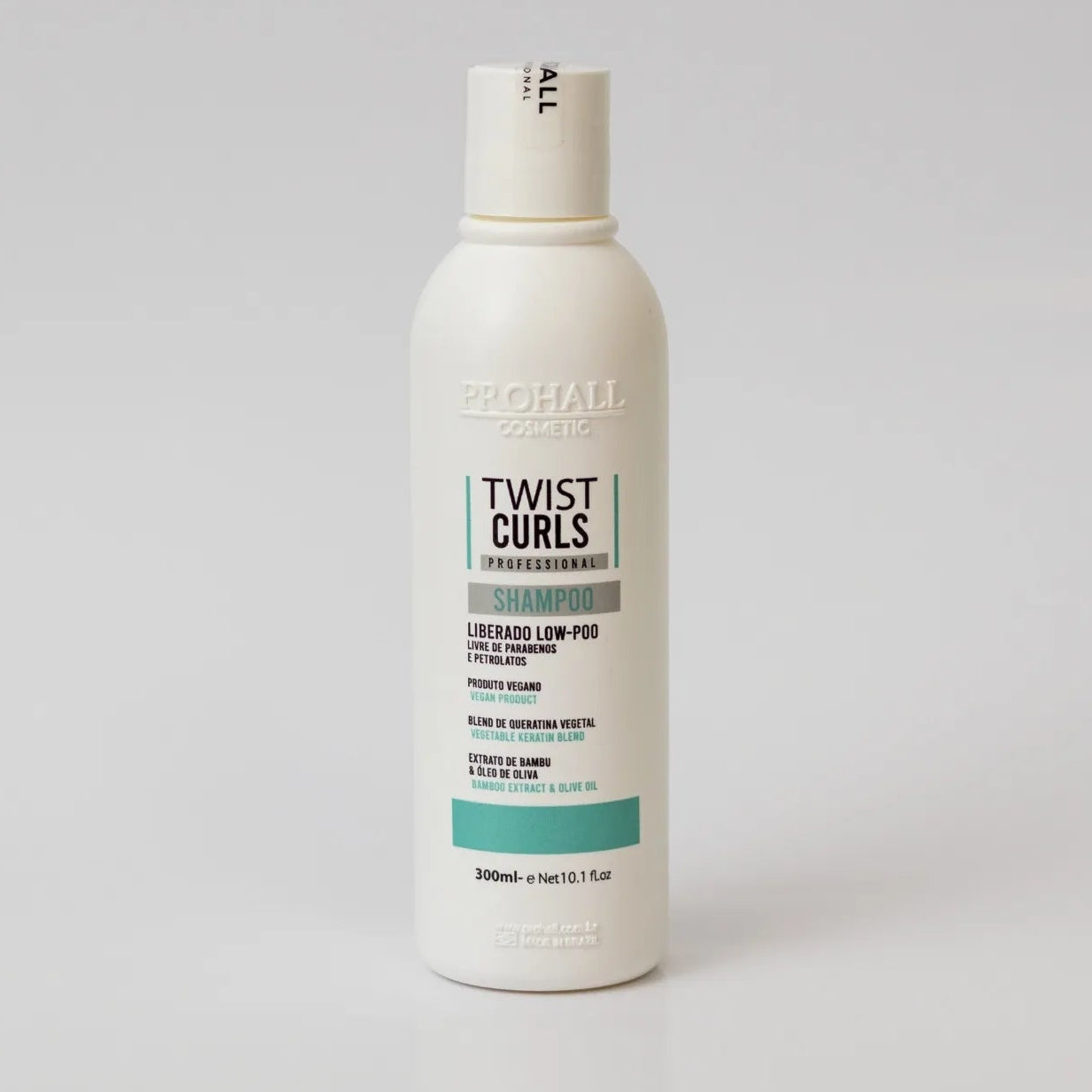 Shampoo bottle labeled 'Twist Curls' on a light gray background